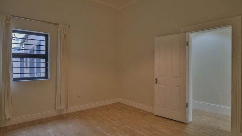 2 Bedroom Property for Sale in Woodstock Western Cape